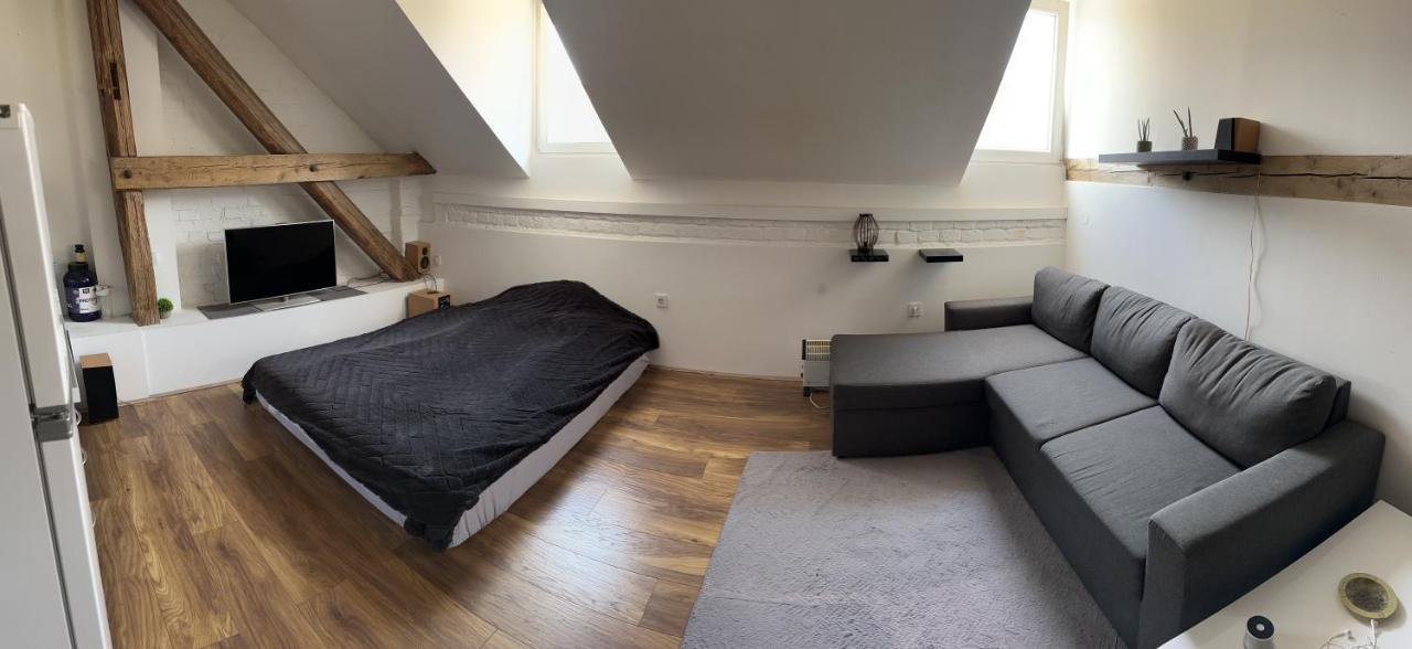 Central Studio Загреб Экстерьер фото